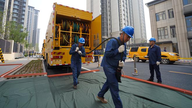 曼晚：曼联考虑更换训练基地，卡灵顿扩建升级会面临很多问题